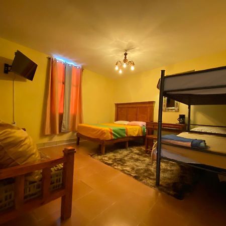 Departamentos Suites Centro กัวนาฮัวโต ภายนอก รูปภาพ