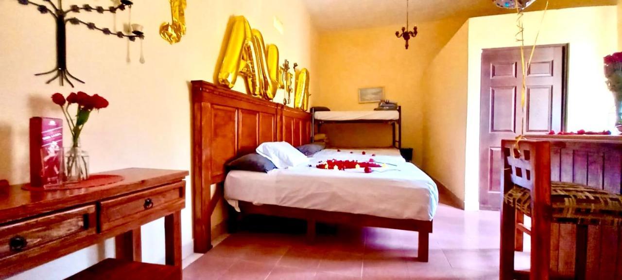 Departamentos Suites Centro กัวนาฮัวโต ภายนอก รูปภาพ